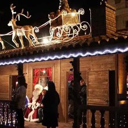 بيت للعطل Petroni *